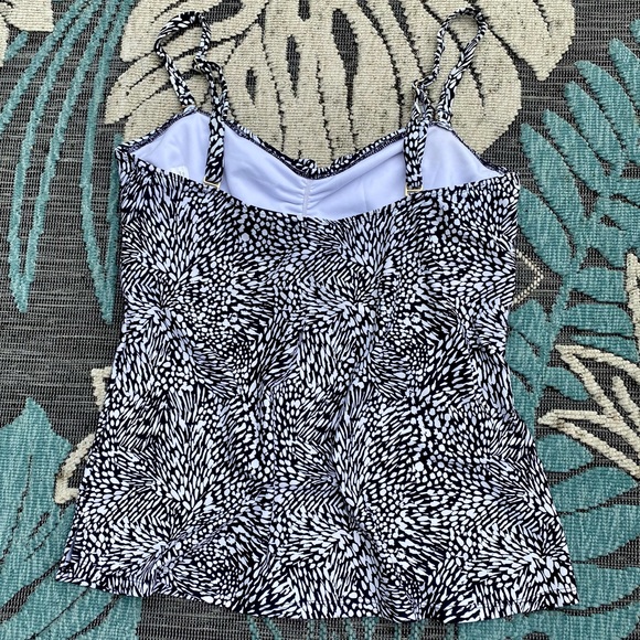 SOLD! Island Escape Swimwear Black & White Animal Print Ruffle Tankini Top - Picture 11 of 15